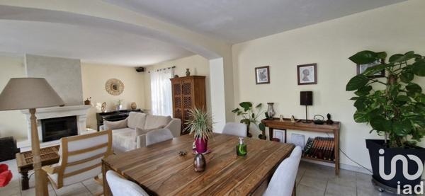 Maison 5 pièces de 130 m² à Villevieille (30250)