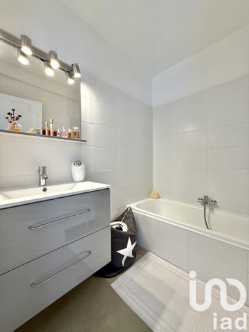 Appartement à vendre 2 pièces 47 m² Saint-Laurent-du-Var