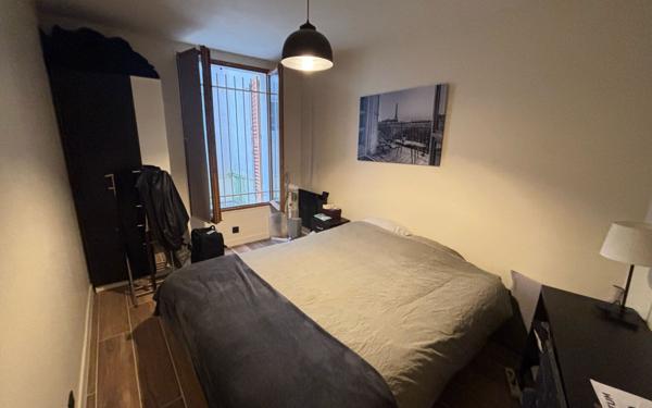 Appartement à vendre    2 pièces • 32,44 m2 Paris 18