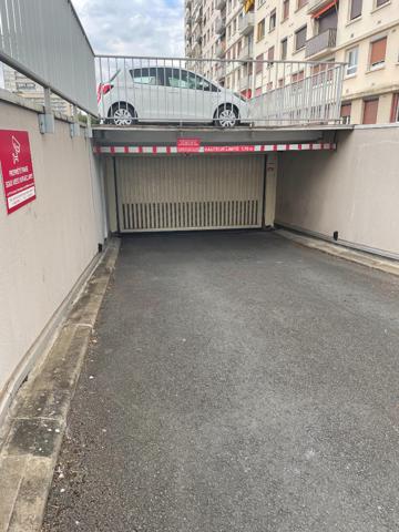 Garage Orleans à moins de 5 minutes à pied de la gare