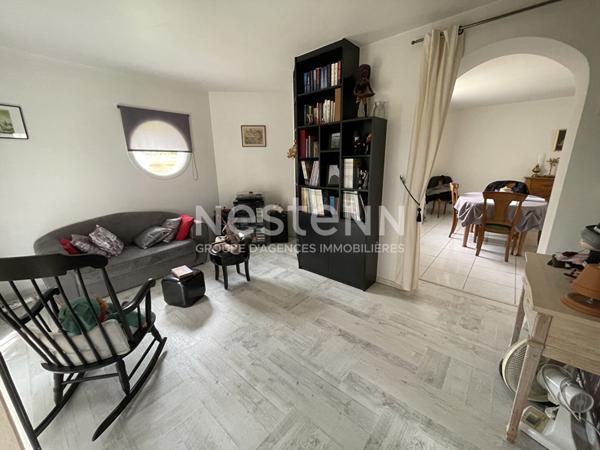 Maison 5 chambres Saint Nolff centre, environ 750 m² de terrain exposée sud