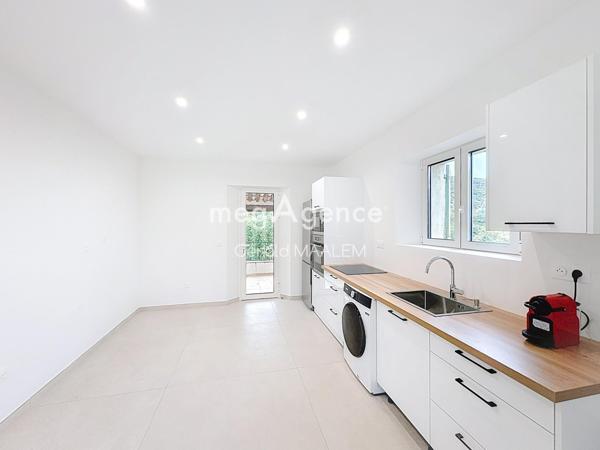 Maison à LE PLAN-DE-LA-TOUR, 83120 - 5 pièces 196m²