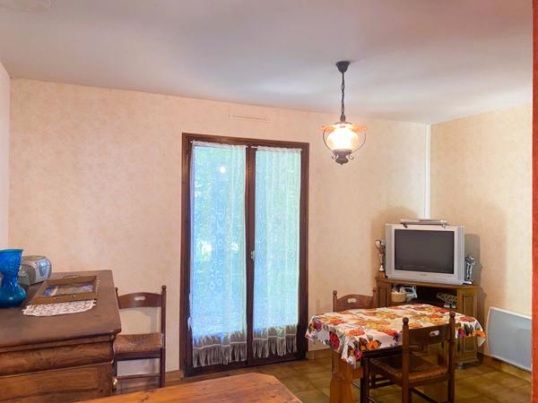 Bazoches-sur-le-Betz (45210) BAZOCHES-SUR-LE-BETZ