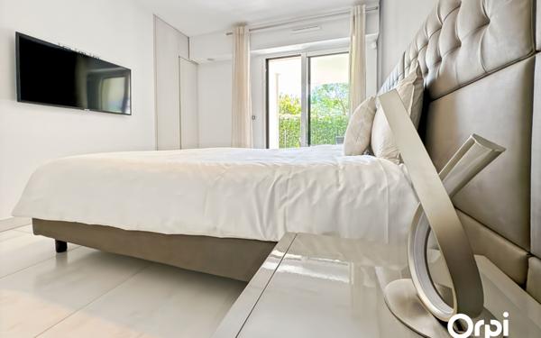 Appartement à vendre    3 pièces •  Saint-Tropez