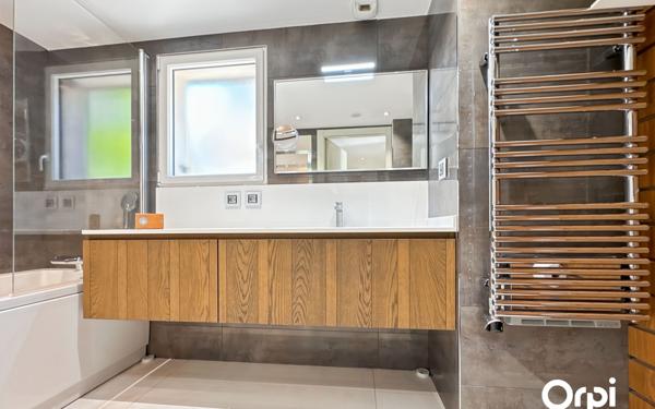 Appartement à vendre    3 pièces •  Saint-Tropez