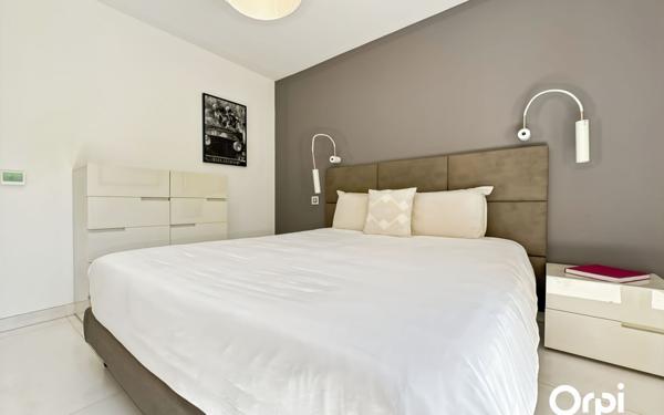 Appartement à vendre    3 pièces •  Saint-Tropez