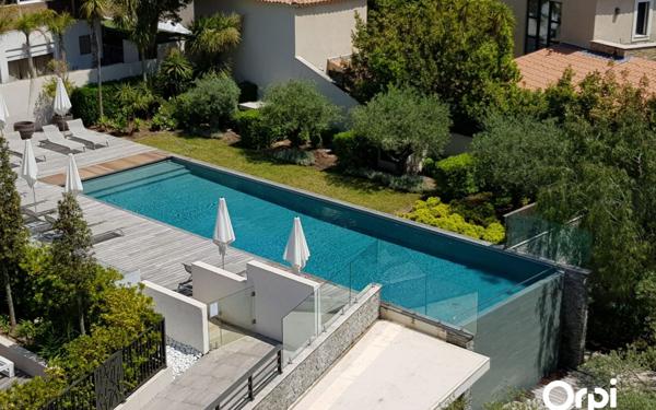 Appartement à vendre    3 pièces •  Saint-Tropez