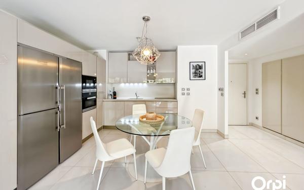 Appartement à vendre    3 pièces •  Saint-Tropez