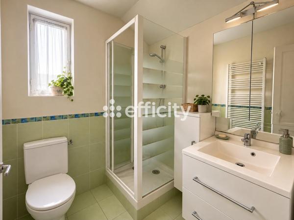Maison
         4 pièces
        - 70 m² 636 000 € *