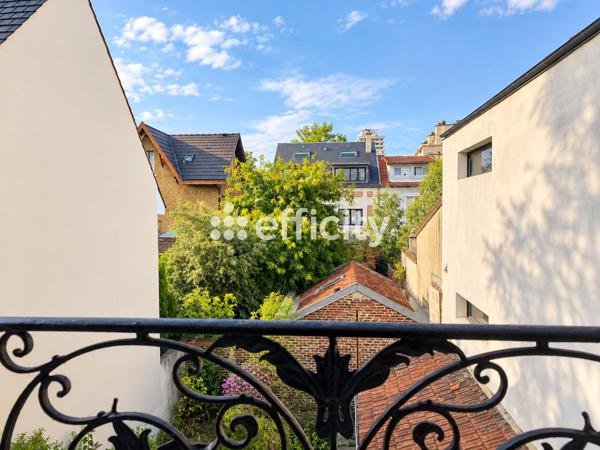 Maison
         4 pièces
        - 70 m² 636 000 € *