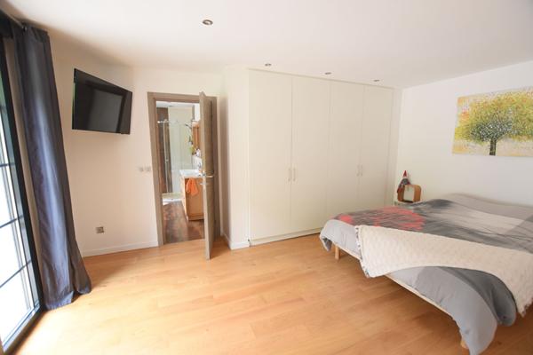 Maison Berville -11 pièces - 220 m2