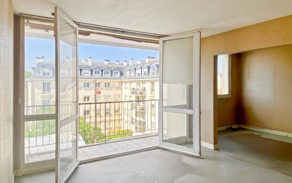 Appartement à vendre    4 pièces • 67,69 m2 Versailles