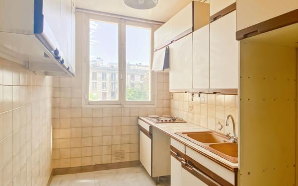 Appartement à vendre    4 pièces • 67,69 m2 Versailles