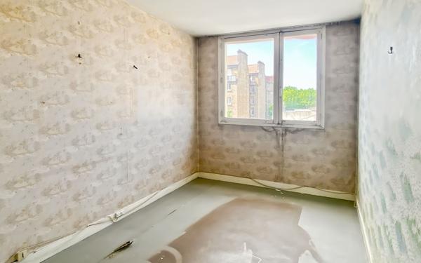 Appartement à vendre    4 pièces • 67,69 m2 Versailles