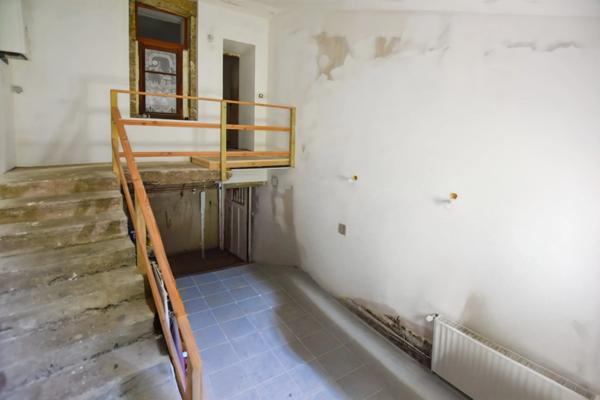 Maison mitoyenne de 74.90 m2 à COUCHES avec petit jardin