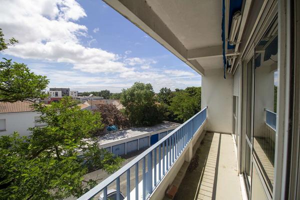 Appartement La Rochelle , balcon, cave, parking.
