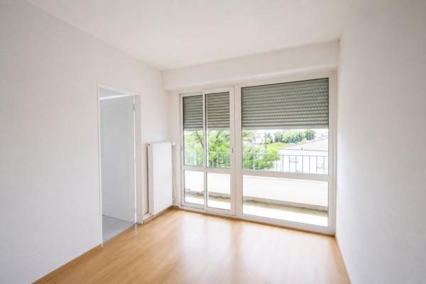 Appartement La Rochelle , balcon, cave, parking.