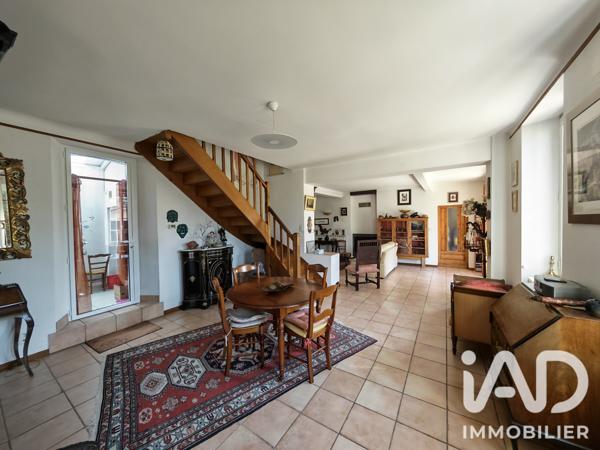 Maison à vendre 6 pièces 210,08 m² Vic-en-Bigorre