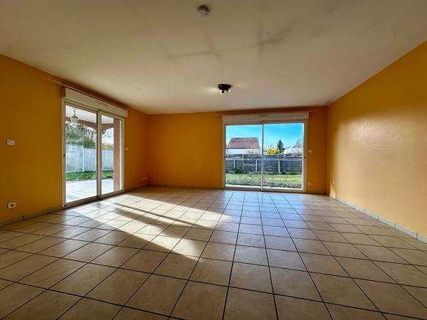 Plain-pied lumineux à Juillan, 4 chambres, double garage