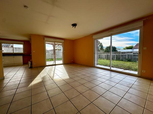 Plain-pied lumineux à Juillan, 4 chambres, double garage