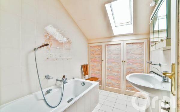 Maison à vendre    6 pièces • 170 m2 Veigy-Foncenex