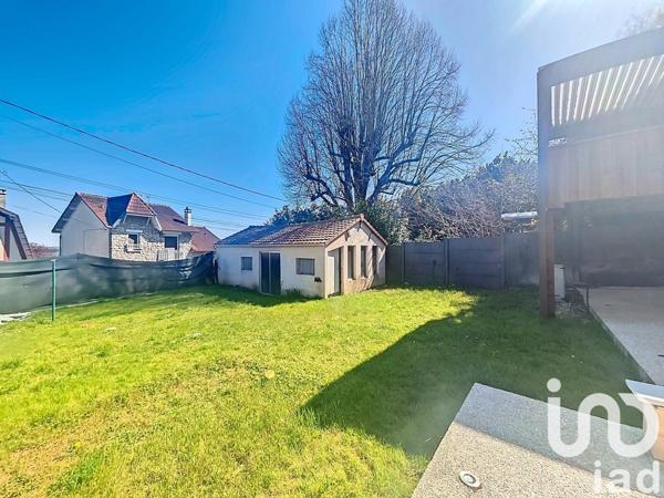 Maison 4 pièces de 130 m² à Combs-la-Ville (77380)