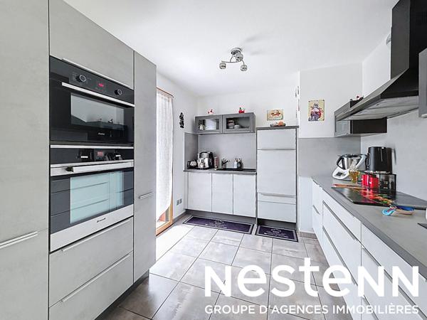 À vendre T3 avec jardins, terrasses, véranda climatisée - Centre-ville Saint-Bonnet-de-Mure