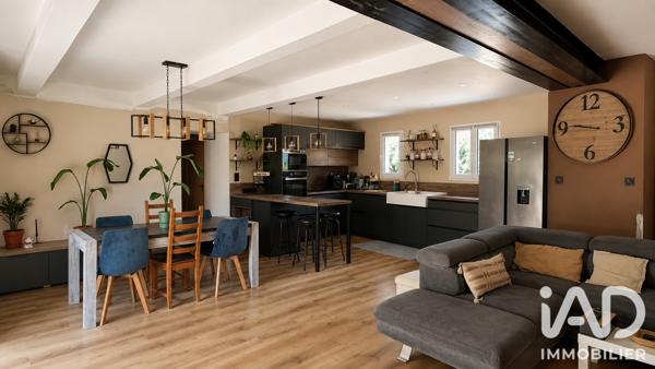 Maison à vendre 6 pièces 176 m² Bédarrides