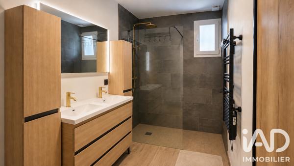 Maison à vendre 6 pièces 176 m² Bédarrides