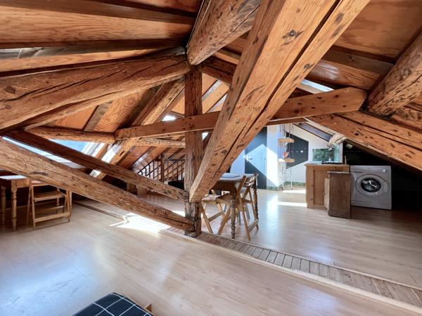 Saint-Pierre-de-Chartreuse (38380) Duplex très lumineux - charpente apparente - vieux bois - vue remarquable 360 degrés - St Pierre de Chartreuse