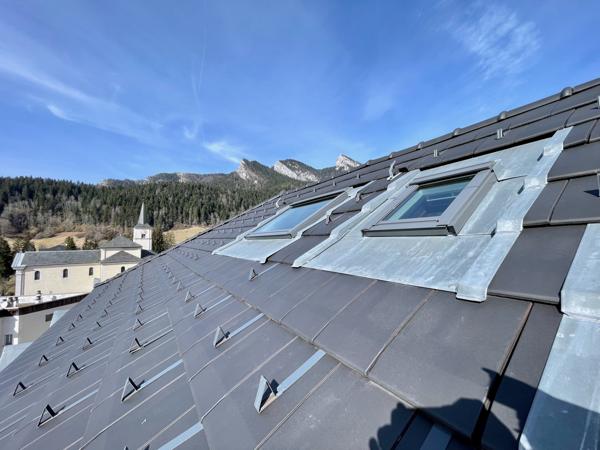 Saint-Pierre-de-Chartreuse (38380) Duplex très lumineux - charpente apparente - vieux bois - vue remarquable 360 degrés - St Pierre de Chartreuse