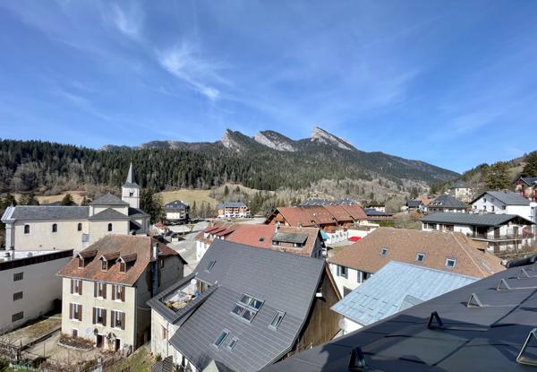 Saint-Pierre-de-Chartreuse (38380) Duplex très lumineux - charpente apparente - vieux bois - vue remarquable 360 degrés - St Pierre de Chartreuse