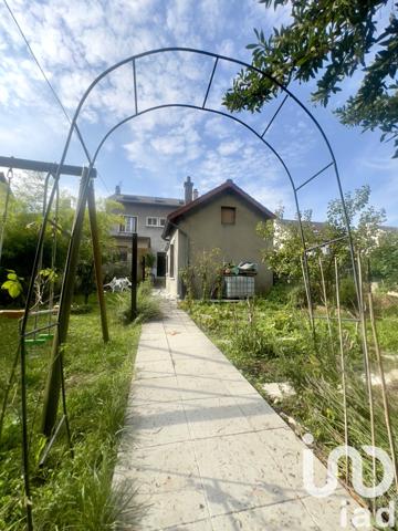 Maison à vendre 9 pièces 160 m² Stains