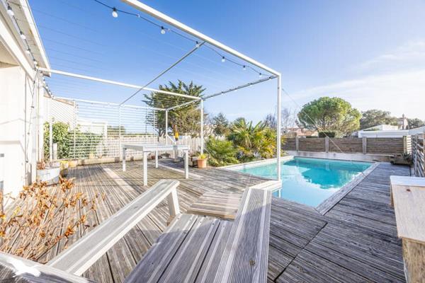 Maison à vendre |  Angoulins |  7 pièces | 144 m²