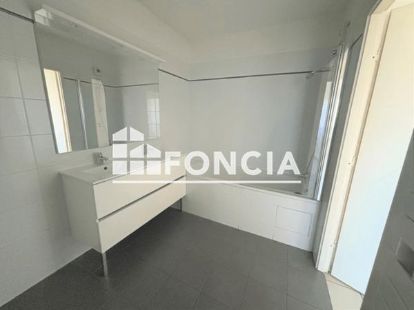 Location Appartement 4 pièces 105.63 m² - 411 RUE DE LA CHAULANE La Seyne Sur Mer 83500