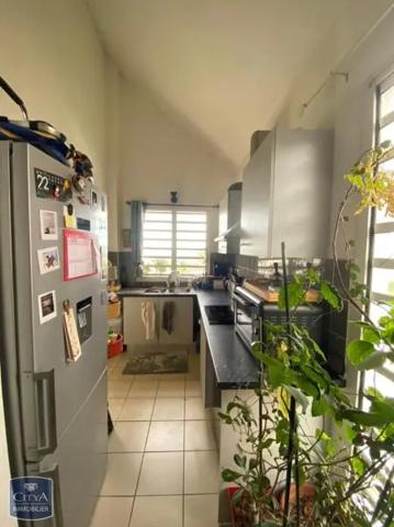Appartement à louer 2 pièces 44.32m² Saint-Joseph (97480)
