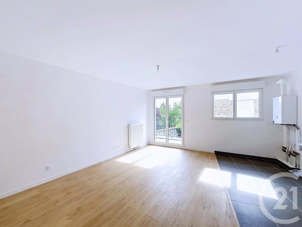 Appartement F3 à vendre  3 pièces - 63,23 m 2   VILLEJUIF  - 94