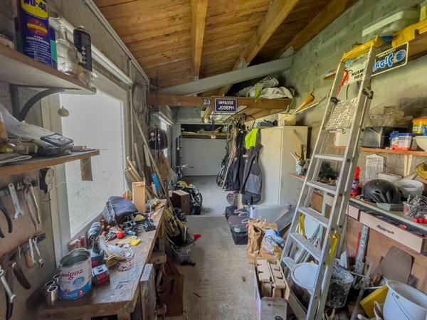 Maison 3 chambres avec jardin, terrasse, cave et grand garage,  
La rochelle 17000