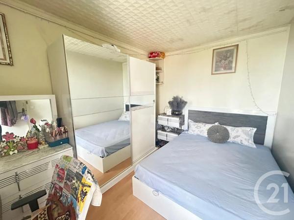 Appartement F4 à vendre  4 pièces - 64,17 m 2   GARGES LES GONESSE  - 95