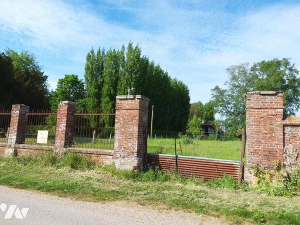 terrain à bâtir à CRESTOT 1005 m²