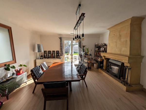 Maison à vendre spacieuse à Montpon-Ménestérol en Dordogne- 4 chambres et jardin