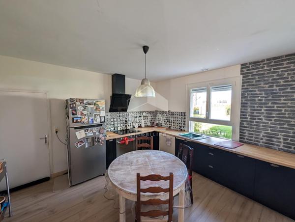 Maison à vendre spacieuse à Montpon-Ménestérol en Dordogne- 4 chambres et jardin