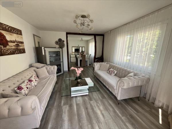 Maison individuelle à vendre à Montbéliard dans le Doubs (25200), ref : M-8-1059813