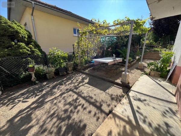Maison individuelle à vendre à Montbéliard dans le Doubs (25200), ref : M-8-1059813