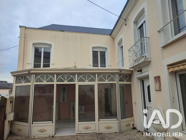 Maison à vendre 8 pièces 208 m² Montval-sur-Loir