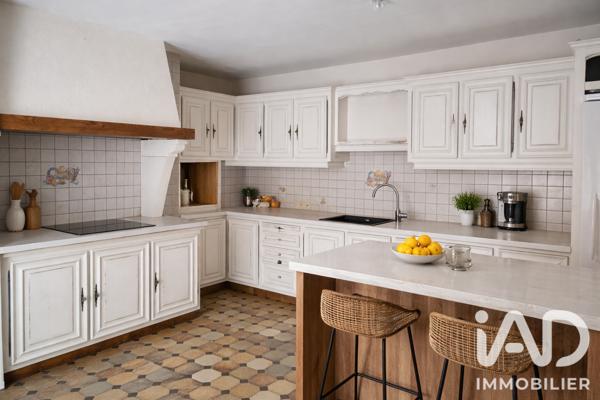 Maison à vendre 8 pièces 208 m² Montval-sur-Loir