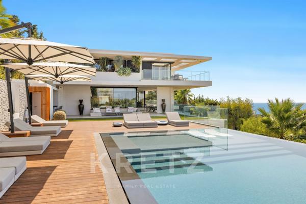 Villa unique à Cannes, 1 130 m² avec vue mer panoramique