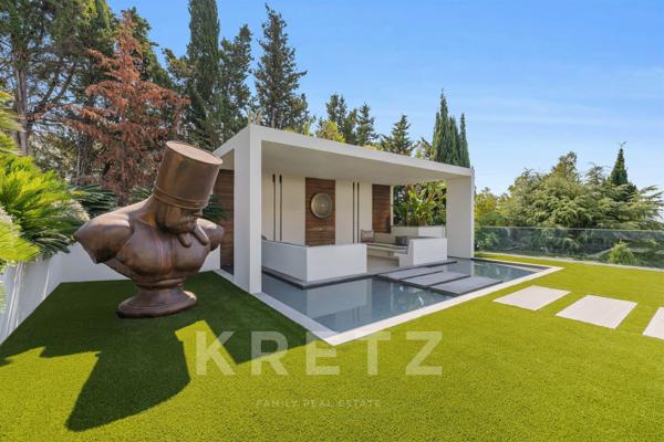 Villa unique à Cannes, 1 130 m² avec vue mer panoramique