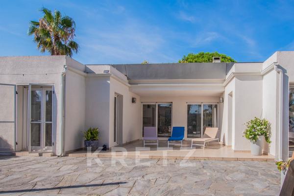 Villa de Caractères de 242m2 - La Marana à 200m de la mer
