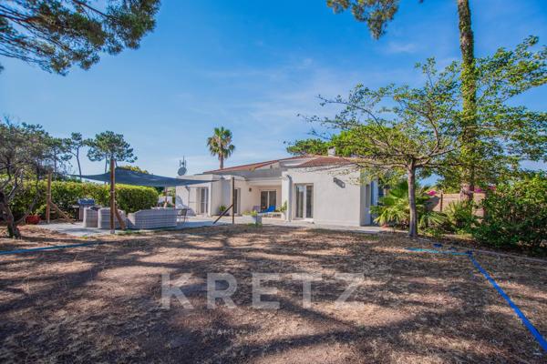 Villa de Caractères de 242m2 - La Marana à 200m de la mer